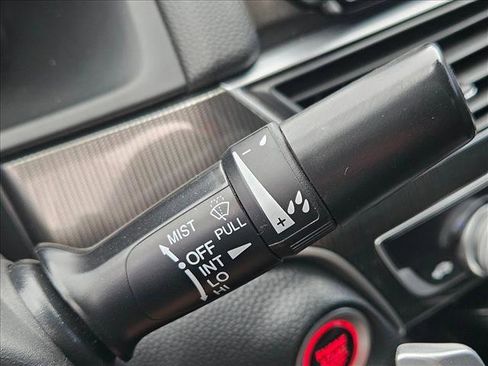 Used 2018 Honda Accord Sport image 16