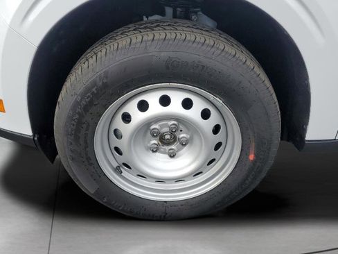 New 2025 Ford Maverick XL image 11