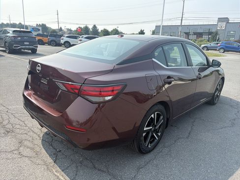 Used 2025 Nissan Sentra SV FWD image 3
