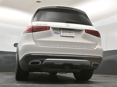 Used 2022 Mercedes-Benz GLS 450 4MATIC image 20