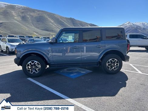 New 2025 Ford Bronco Outer Banks AWD/4WD image 36