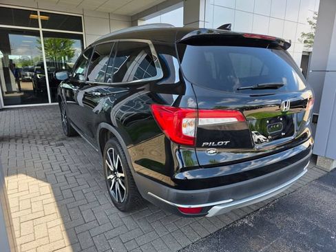 Used 2021 Honda Pilot Touring image 2