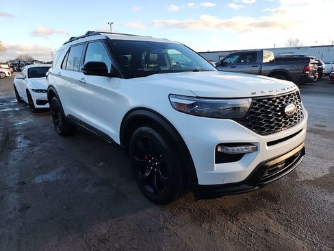 Used 2020 Ford Explorer ST w/ ST Street Pack image 5