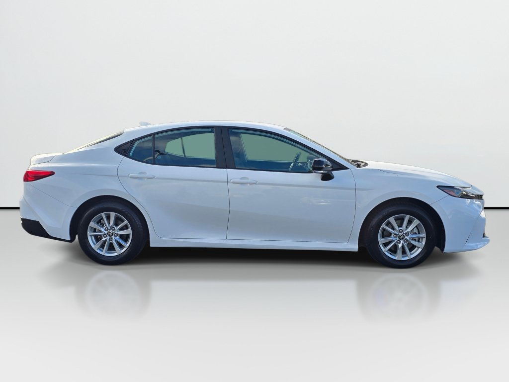 Used 2025 Toyota Camry LE FWD image 6