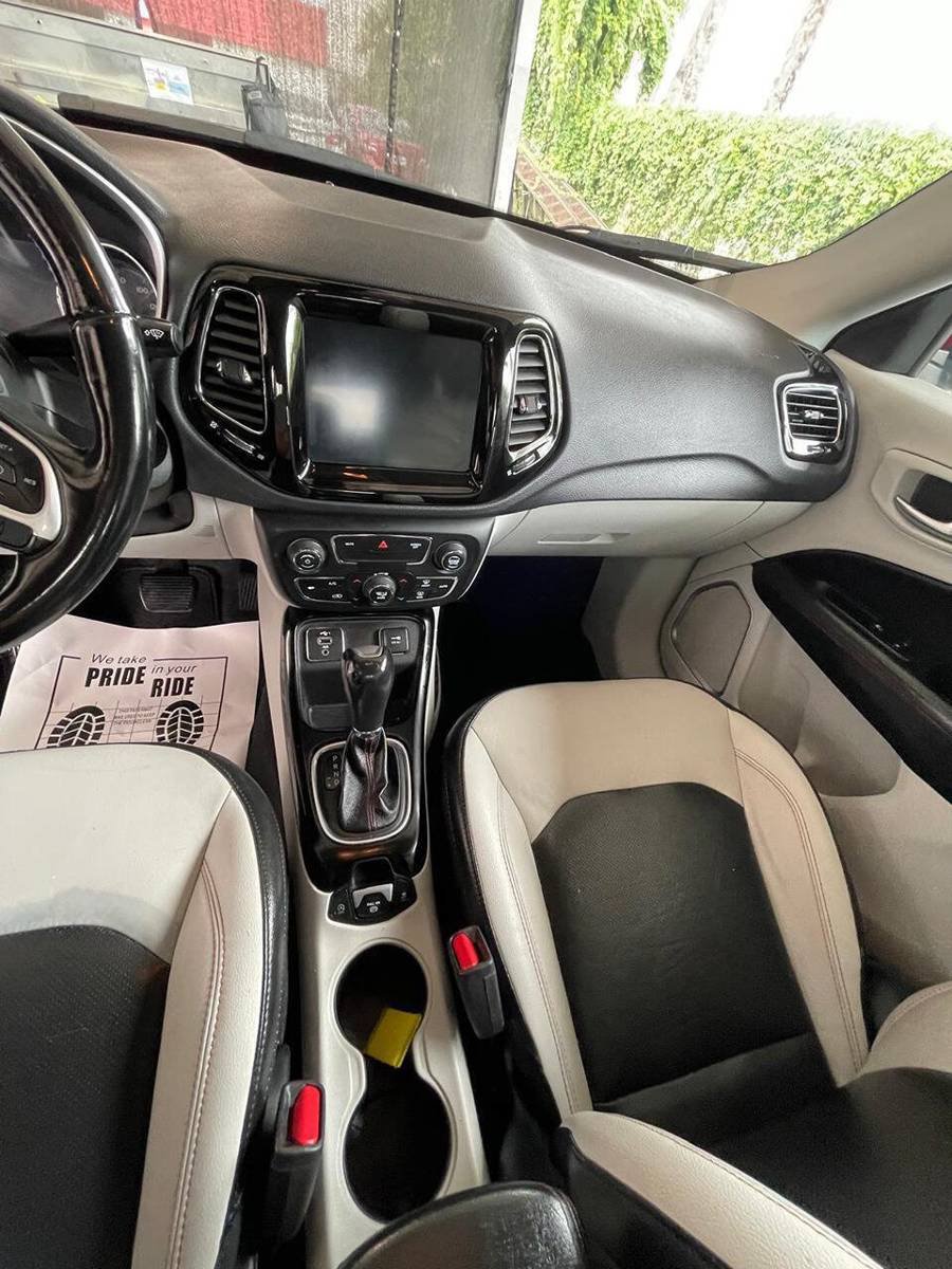 Used 2019 Jeep Compass Limited FWD image 13