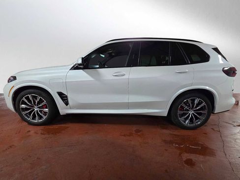 Used 2026 BMW X5 xDrive50e w/ M Sport Package image 6