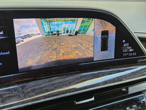 Used 2023 Cadillac Escalade Premium Luxury w/ Performance Package AWD/4WD image 36