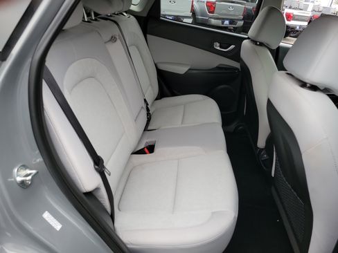 Used 2023 Hyundai Kona SE w/ Cargo Package image 21