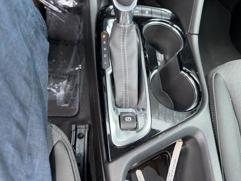 Used 2025 Buick Encore GX Preferred image 41