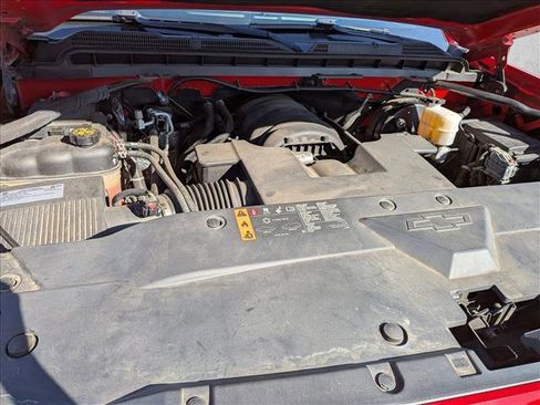 Used 2018 Chevrolet Silverado 1500 LT w/ All Star Edition image 16