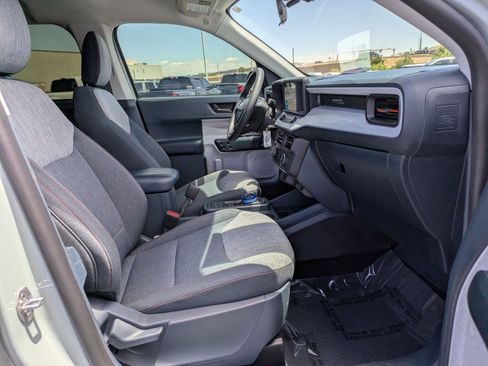 Used 2023 Ford Maverick XLT FWD image 31