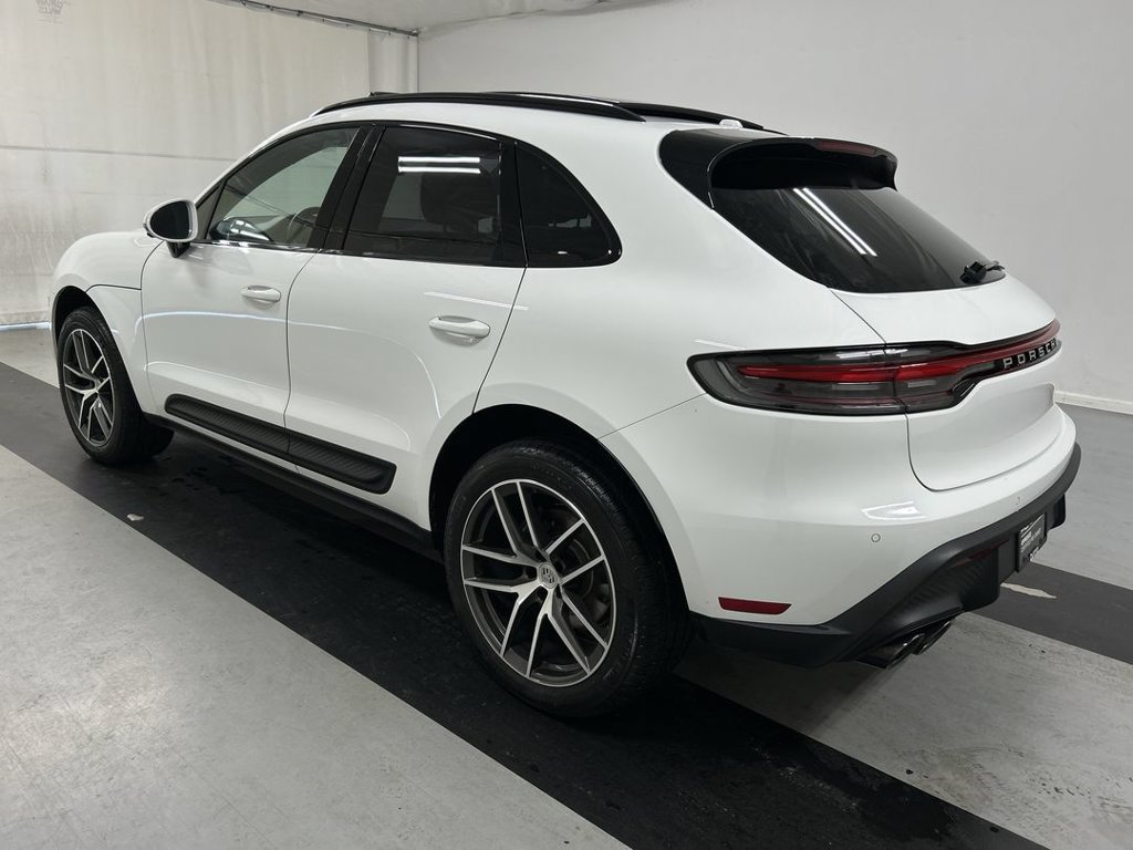 Certified 2026 Porsche Macan AWD/4WD image 7