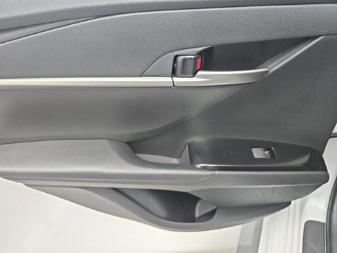Certified 2025 Toyota Camry SE FWD image 19