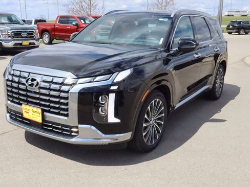 Used 2023 Hyundai Palisade Calligraphy AWD/4WD image 3