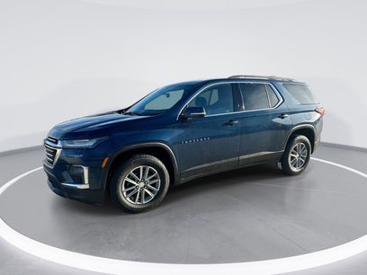 Used 2023 Chevrolet Traverse LT