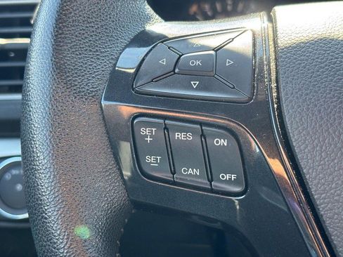 Used 2018 Ford Explorer XLT FWD image 20