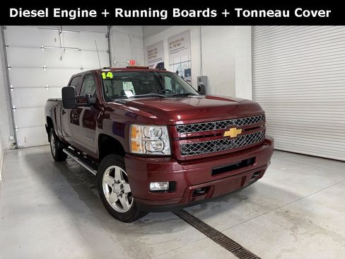 Used 2014 Chevrolet Silverado 2500 LTZ w/ LTZ Plus Package image 2