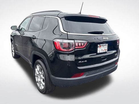 Certified 2022 Jeep Compass Latitude image 6