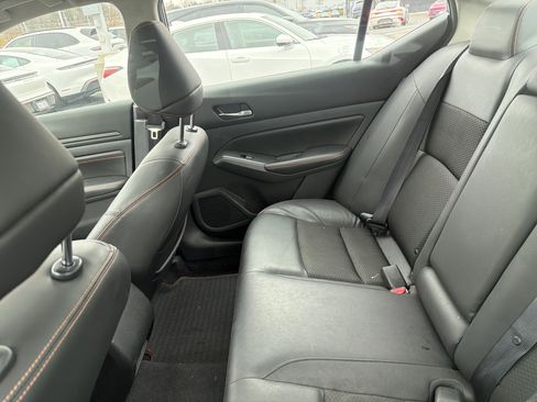 Used 2022 Nissan Altima 2.5 SR w/ Midnight Edition Package image 18