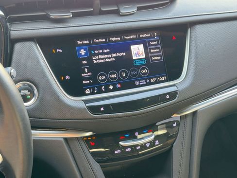 Certified 2022 Cadillac XT5 Premium Luxury w/ LPO, Floor Liner Package image 24