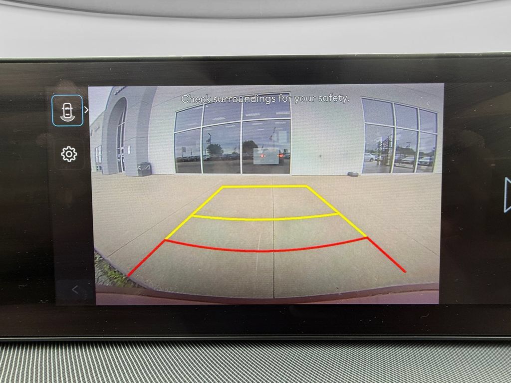 Used 2025 Hyundai Sonata SEL FWD image 28