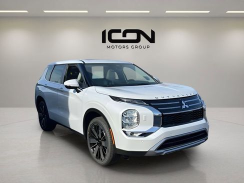 New 2026 Mitsubishi Outlander SE AWD/4WD image 8