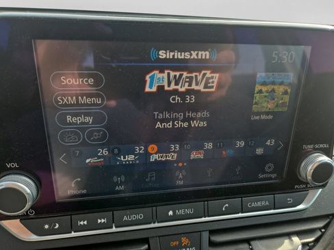 Used 2025 Nissan Altima 2.5 SV FWD image 24