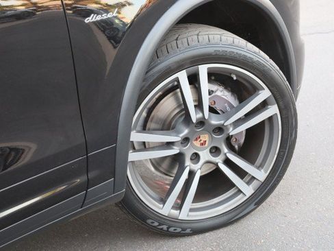 Used 2013 Porsche Cayenne Diesel AWD/4WD image 65