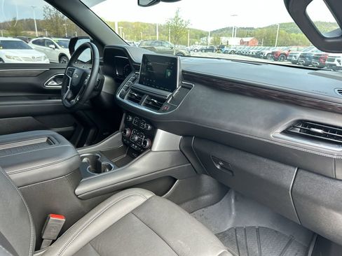 Used 2024 Chevrolet Tahoe LT w/ Luxury Package image 16