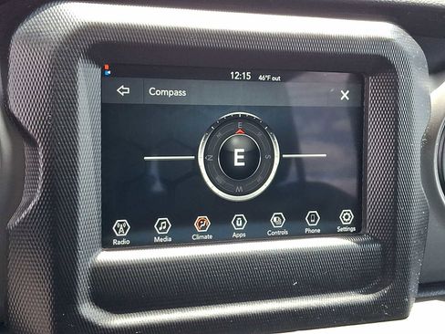 Used 2022 Jeep Wrangler Unlimited Sport AWD/4WD image 25
