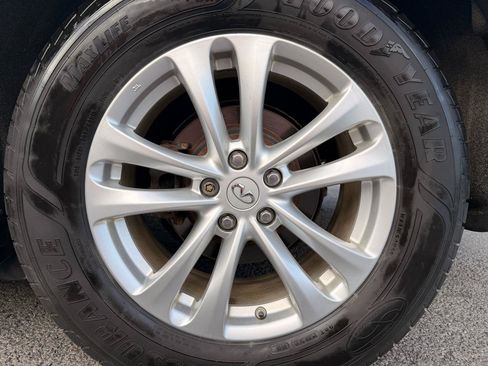 Used 2014 INFINITI QX70 AWD w/ Premium Package image 9