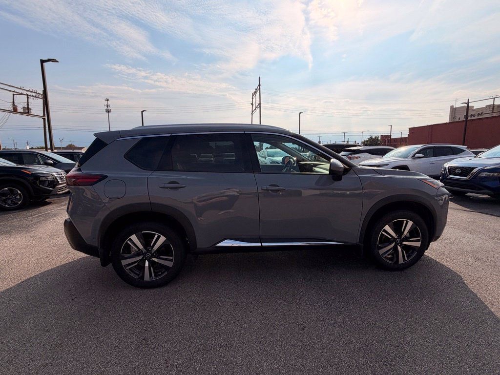 Certified 2023 Nissan Rogue SL w/ SL Premium Package FWD image 8