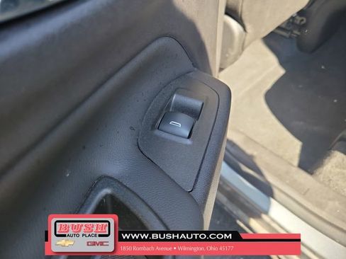 Used 2024 Chevrolet Equinox LT AWD/4WD image 17