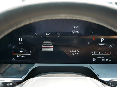 Used 2025 INFINITI QX80 Sensory AWD/4WD image 21