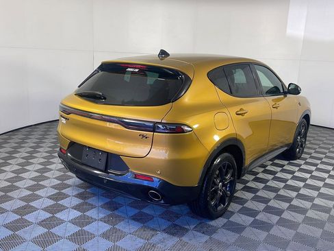 Used 2024 Dodge Hornet R/T w/ R/T Blacktop Package image 7