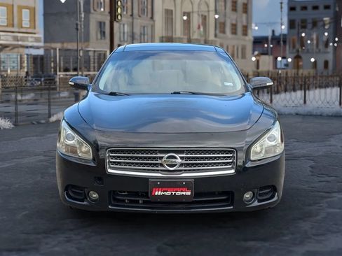Used 2011 Nissan Maxima 3.5 SV w/ Premium Pkg FWD image 2