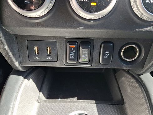 Used 2022 Mitsubishi Outlander Sport SE image 24