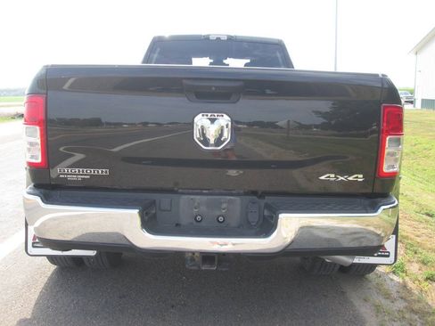 Used 2024 RAM 3500 Big Horn w/ Protection Group AWD/4WD image 8