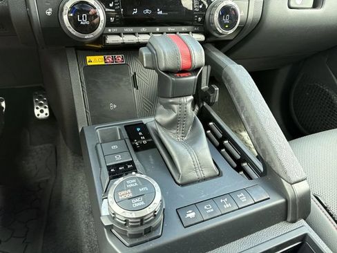 Used 2025 Toyota Tacoma TRD Pro AWD/4WD image 19