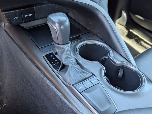 Used 2023 Toyota Camry SE image 16