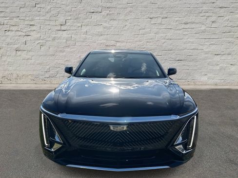 New 2025 Cadillac Lyriq Luxury image 8