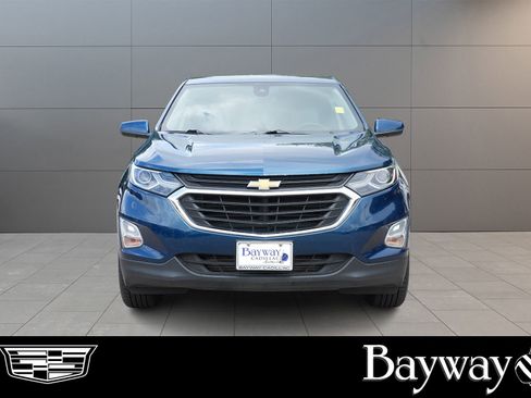 Used 2021 Chevrolet Equinox LT image 2