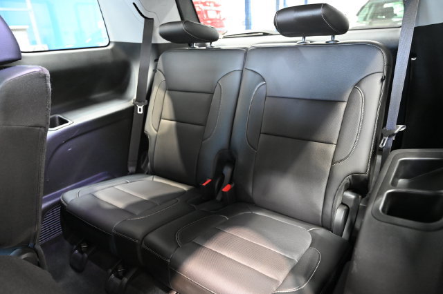 Used 2020 GMC Acadia SLT AWD/4WD image 11