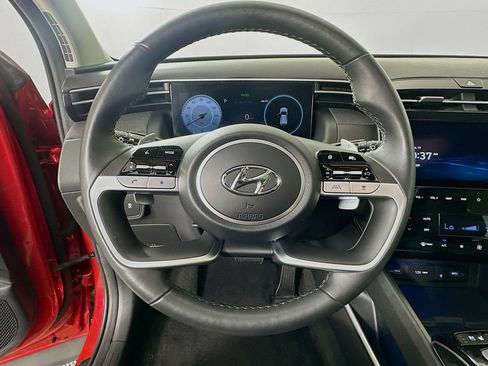 Certified 2023 Hyundai Tucson Limited AWD/4WD image 11