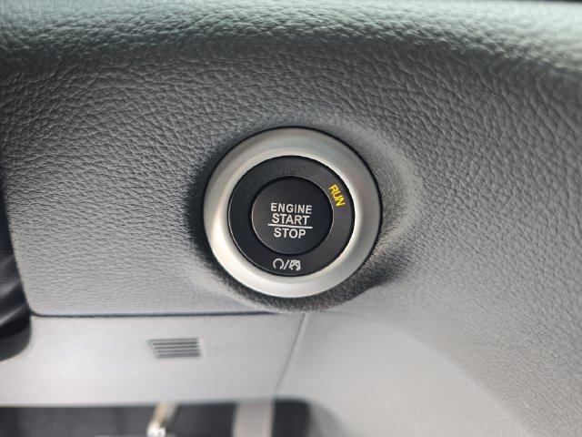 New 2026 Chrysler Pacifica Select w/ S Appearance Package FWD image 26