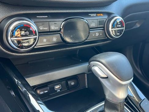 Used 2021 Kia Soul EX FWD image 28