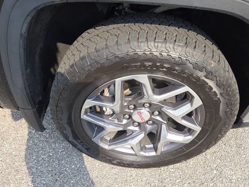Certified 2026 GMC Sierra 1500 SLT AWD/4WD image 14