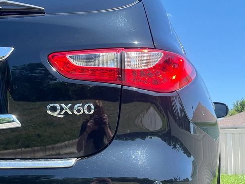 Used 2014 INFINITI QX60 AWD Hybrid w/ HEV Deluxe Touring Package image 12