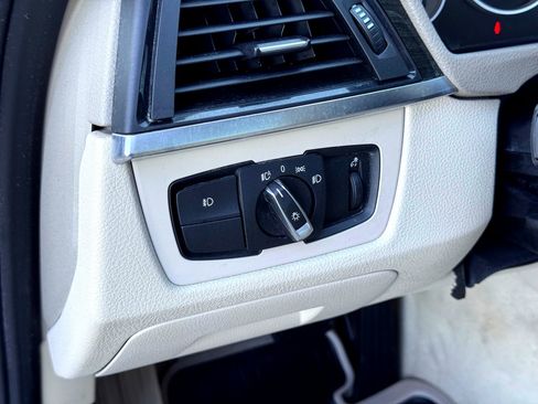 Used 2013 BMW 335i xDrive Sedan image 16