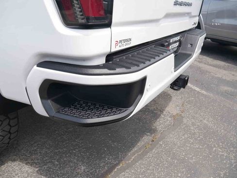 Used 2025 GMC Sierra 3500 AT4 w/ AT4 Premium Plus Package AWD/4WD image 9